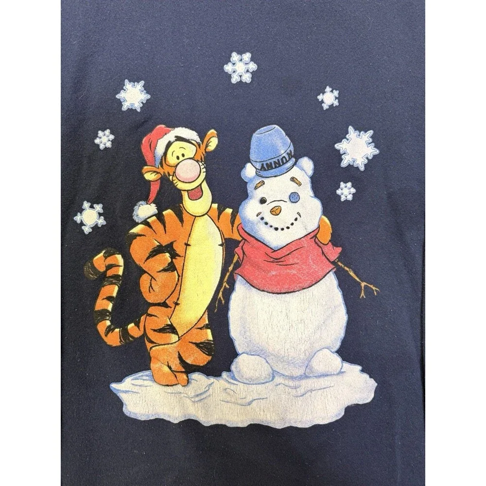 VTG Winnie the Pooh Disney 90’s Crew Neck Pull Over Women Christmas Sweater L/XL